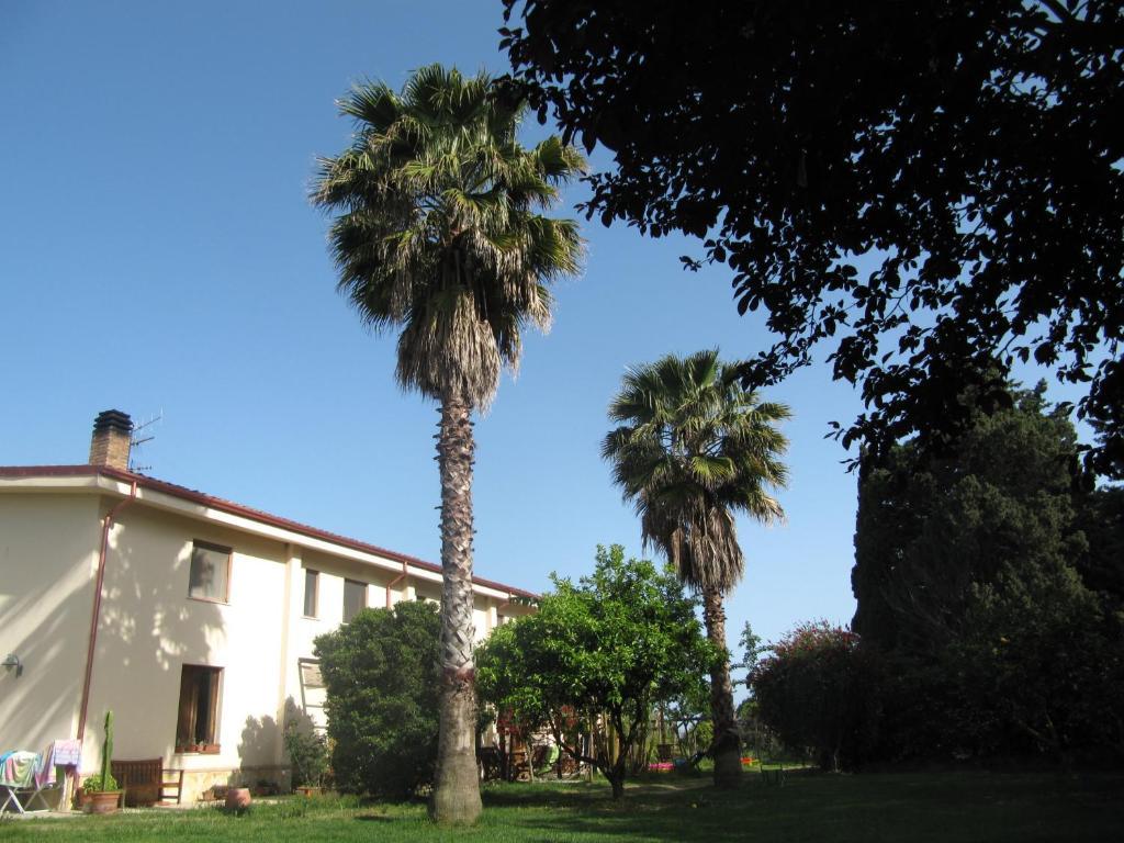 Agriturismo Torre Del Golfo Cropani Exteriör bild